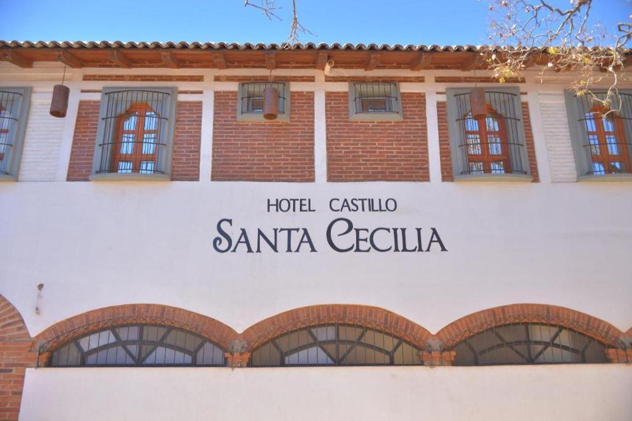 Oyo Hotel Castillo Santa Cecilia Тапальпа Екстер'єр фото
